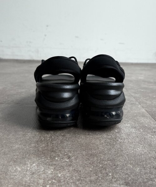 DouDou(ドゥドゥ)の「ナイキ WMNS AIR MAX KOKO SANDAL(サンダル・レディース・ブラック・23cm/24cm)」の2枚目の写真