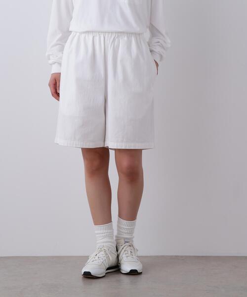 Y(ワイ)の「Y / ORGANIC COTTON LIGHT DENIM SHORTS(その他パンツ・メンズ・ホワイト/ネイビー・MEDIUM/LARGE/SMALL)」の4枚目の写真