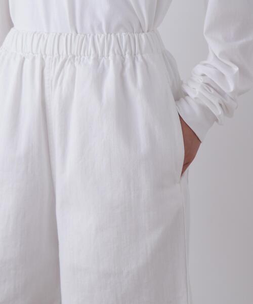 Y(ワイ)の「Y / ORGANIC COTTON LIGHT DENIM SHORTS(その他パンツ・メンズ・ホワイト/ネイビー・MEDIUM/LARGE/SMALL)」の7枚目の写真
