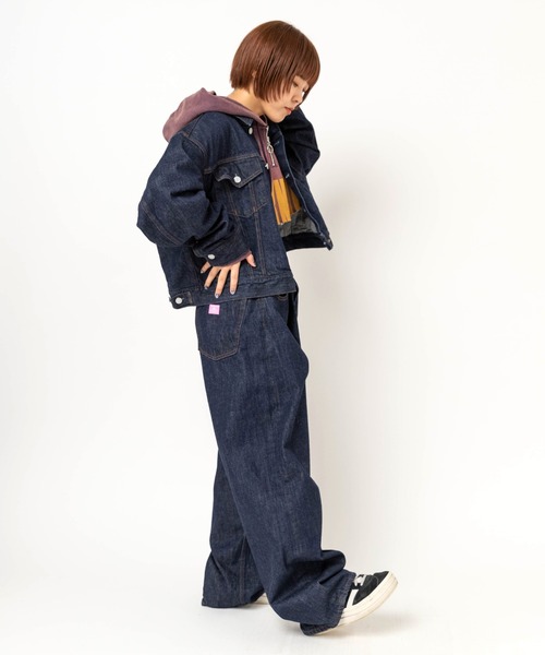 RNA(アールエヌエー)の「J2194 ワイドショートGジャン(デニムジャケット・レディース・ワンウォッシュ・MEDIUM)」の6枚目の写真