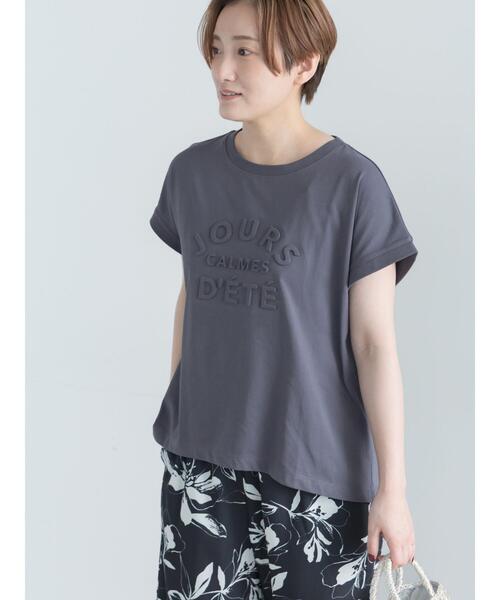 Te chichi(テチチ)の「【接触冷感】エンボスロゴフレンチスリーブTシャツ(Tシャツ/カットソー・レディース・レッド/ベージュ/チャコールグレー/オフホワイト・F)」の3枚目の写真