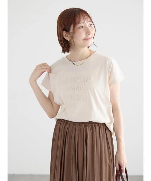Te chichi(テチチ)の「【接触冷感】エンボスロゴフレンチスリーブTシャツ(Tシャツ/カットソー・レディース・レッド/ベージュ/チャコールグレー/オフホワイト・F)」の13枚目の写真