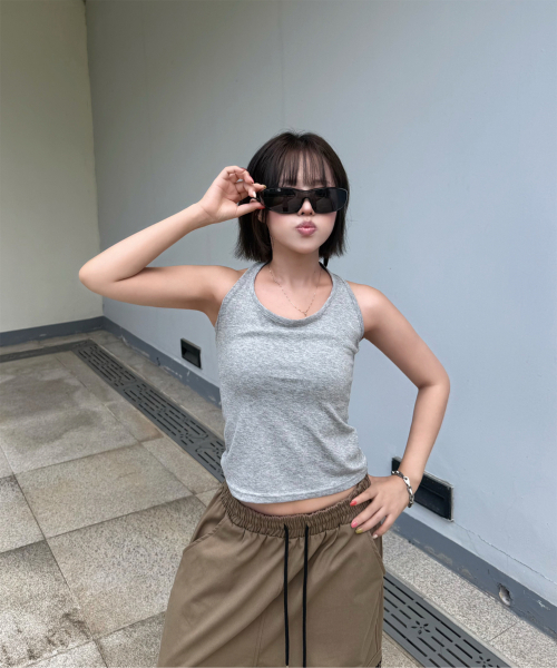 AWESOME STUDIO(オーサムスタジオ)の「エッセンセル ホルタートップ グレー(Tシャツ/カットソー・レディース・グレー・FREE)」の2枚目の写真