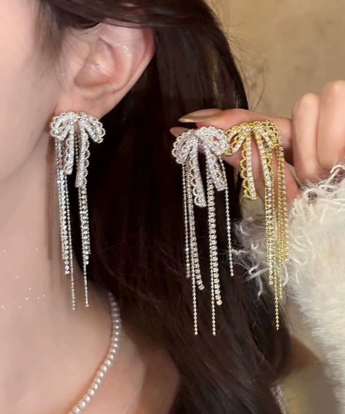 LA VORAGINE(ラ ヴォラジネ)の「銀メッキレース編みリボンピアス アレルギー対応(ピアス(両耳用)・レディース・A/B/D/C・FREE)」の13枚目の写真