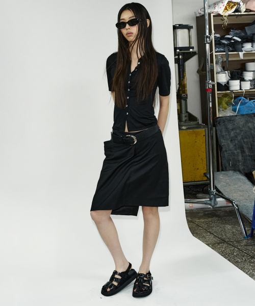 KHIHO（キホ）の「ローバーバックルフィッシャーマンサンダルブラック（サンダル・レディース・ブラック・23cm/23.5cm/24cm/24.5cm/25cm）」の8枚目の写真
