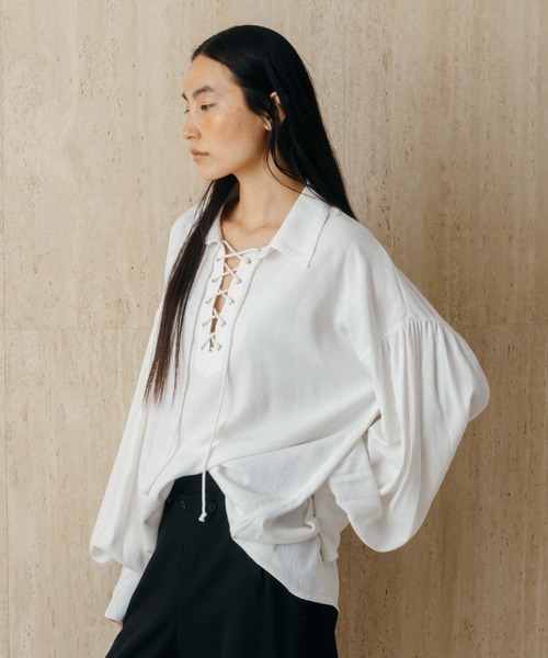 CREDONA(クレドナ)の「LACE UP BLOUSE/レースアップブラウス(シャツ/ブラウス・レディース・ネイビー/オフホワイト・FREE)」の6枚目の写真