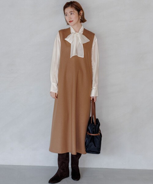 23区(ニジュウサンク)の「ナチュラルシアーオーガンジー ボウタイ ブラウス(シャツ/ブラウス・レディース・スカイブルー系/ブラック系/アイボリー系・38/40)」の19枚目の写真