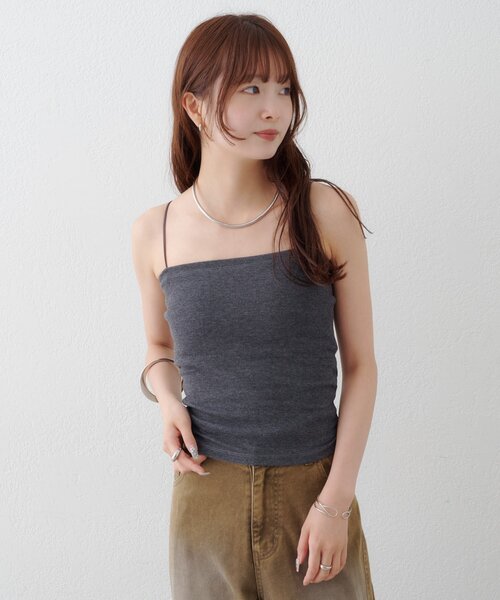 mystic（ミスティック）の「【着回し力◎】26AWパット付きキャミソール（タンクトップ・レディース・チャコールグレー/オフホワイト/ブラック・FREE）」の17枚目の写真