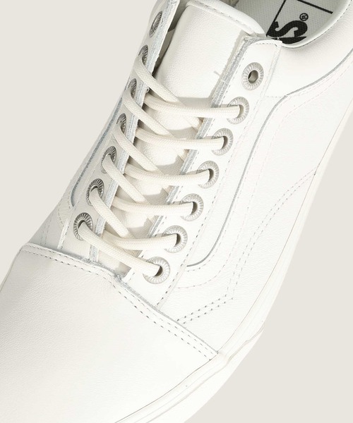 VANS(バンズ)の「オールドスクール ナッパ / Old Skool WHITE VN000D6WWHT1(スニーカー・メンズ・ホワイト・5.5/4/4.5)」の5枚目の写真