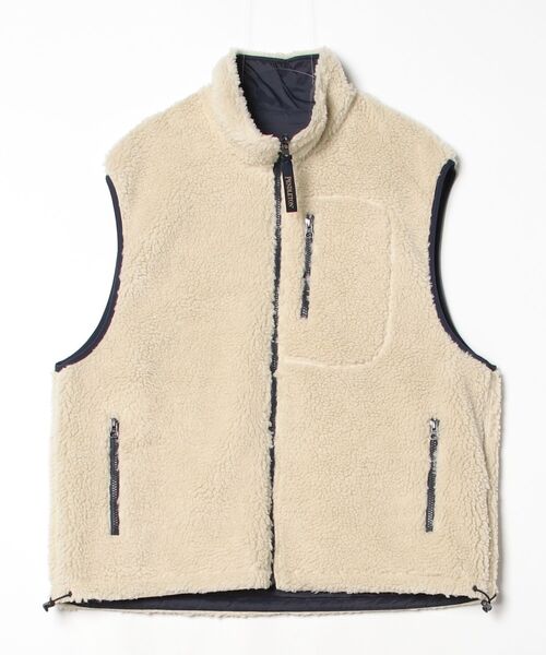 PENDLETON(ペンドルトン)の「リバーシブル ボアナイロンベスト(ベスト・メンズ・ブラック/ネイビー/ベージュ・MEDIUM/LARGE/SMALL)」の6枚目の写真