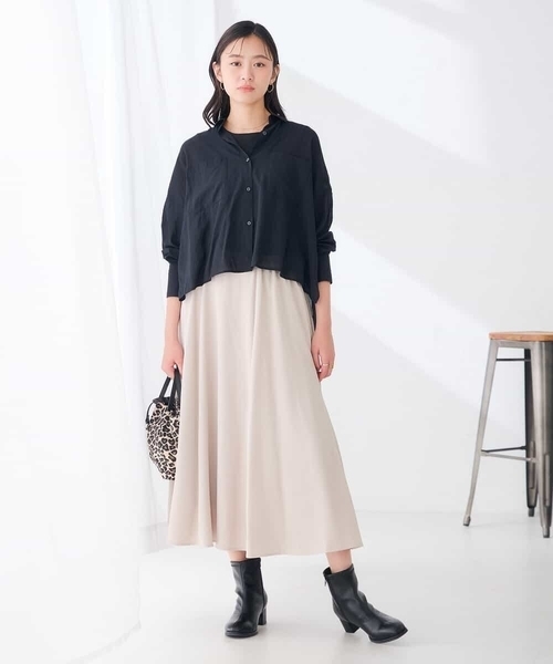 a.v.v(アーヴェヴェ)の「シアー クロップドバックタック シャツ 【洗える】(シャツ/ブラウス・レディース・マスタード/ブラック/ブラウン/グリーン・40/38)」の18枚目の写真