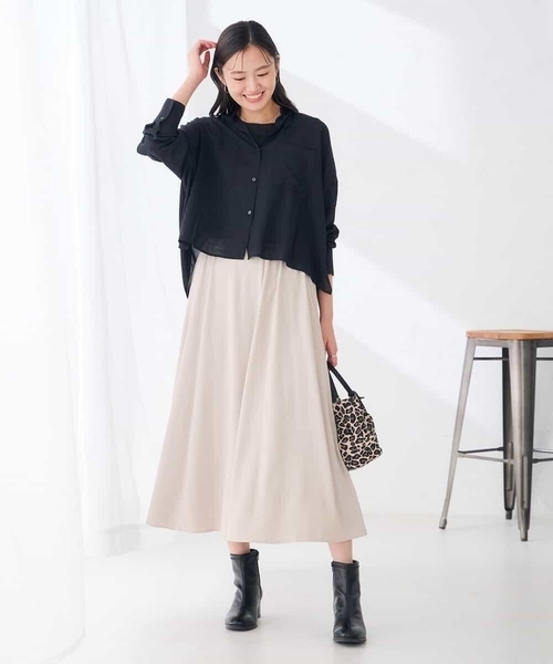 a.v.v(アーヴェヴェ)の「シアー クロップドバックタック シャツ 【洗える】(シャツ/ブラウス・レディース・マスタード/ブラック/ブラウン/グリーン・40/38)」の21枚目の写真