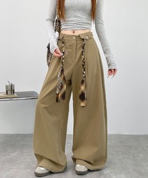 ウエストフラップ付きタック入りワイドパンツ