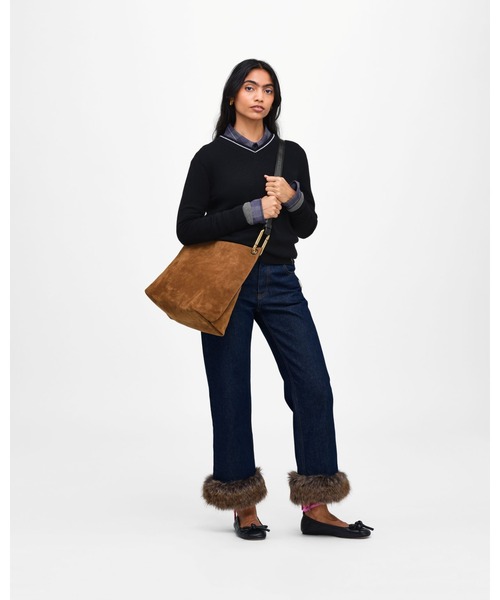 MARC JACOBS(マークジェイコブス)の「SCENE LARGE BUCKET IN SUEDE /シーン ラージ バケット スエード(ショルダーバッグ・レディース・ブラウン・ONE SIZE)」の7枚目の写真