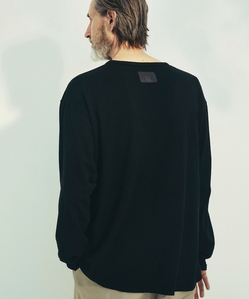 THE TOKYO(ザトウキョウ)の「【SILKα/シルクアルファ】SILK α Henry Neck L/S Tee(Tシャツ/カットソー・メンズ・ブラック/アイボリー・48/46)」の12枚目の写真