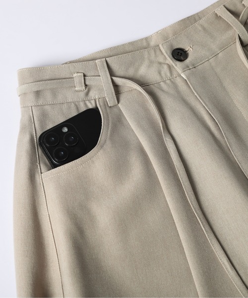 AMELY(エミリー)の「前後タック ワイド―カーブパンツ 立体シルエット/ウエストマーク/リラクシー(その他パンツ・レディース・グレー/ブラウン/ブラック/ベージュ・L/M)」の15枚目の写真