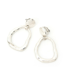 MOUSSY | IRREGULAR CIRCLE EARRINGS(ピアス（両耳用）)