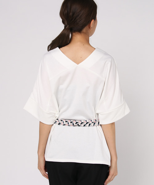 laboratory work（ラボラトリーワーク）の「【スカーフベルト付き】BIGプルオーパー（Tシャツ/カットソー・レディース・オフホワイト/ブラック/キャメル・MEDIUM）」の6枚目の写真