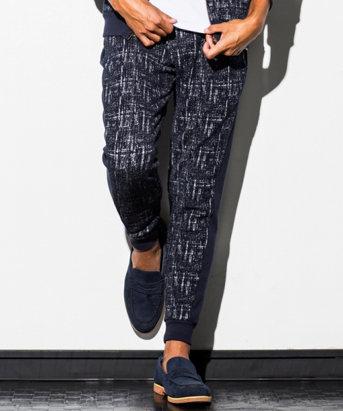 1PIU1UGUALE3  RELAX （ウノピゥウノウグァーレトレ リラックス）の「1PIU1UGUALE3 RELAX(ウノピゥウノウグァーレトレ)360°ストレッチツイードジョガーパンツ（その他パンツ・メンズ・ブラック/ネイビー・SMALL/MEDIUM/LARGE/X-LARGE/XX-LARGE）」の2枚目の写真