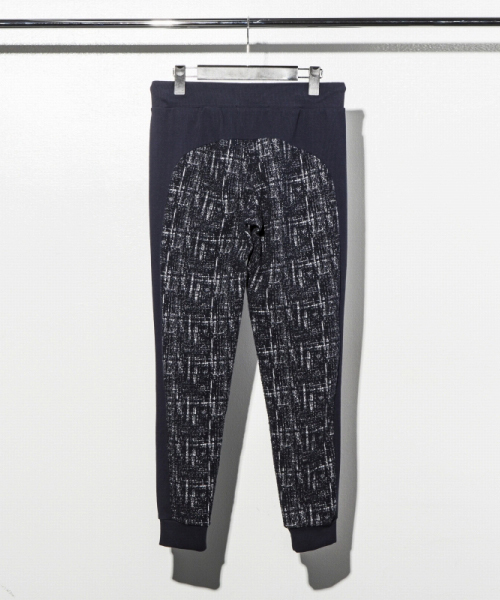 1PIU1UGUALE3  RELAX （ウノピゥウノウグァーレトレ リラックス）の「1PIU1UGUALE3 RELAX(ウノピゥウノウグァーレトレ)360°ストレッチツイードジョガーパンツ（その他パンツ・メンズ・ブラック/ネイビー・SMALL/MEDIUM/LARGE/X-LARGE/XX-LARGE）」の4枚目の写真