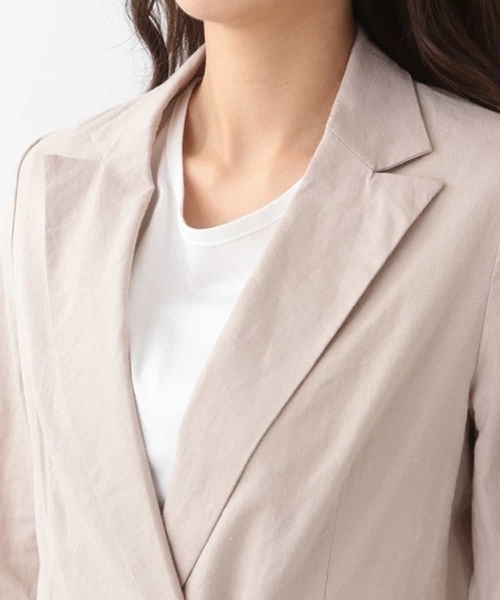 a.v.v（アーヴェヴェ）の「ダブルブレストリネンジャケット（テーラードジャケット・レディース・ネイビー/ベージュ・40/36/38）」の14枚目の写真