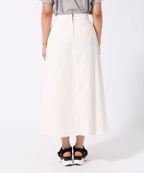 LOWRYS FARM（ローリーズファーム）の「アマオリフレアデニムスカート　793059（スカート・レディース・オフホワイト/ブルー/ワンウォッシュ・MEDIUM/LARGE）」の5枚目の写真