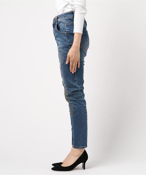 Desigual(デシグアル)の「デニムアンクル HONG KONG(デニムパンツ・レディース・ブルー・32inch/30inch/28inch/24inch/26inch/34inch)」の2枚目の写真