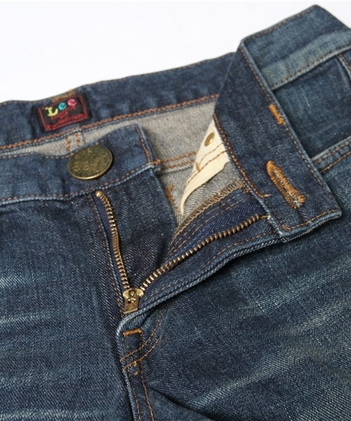 Lee（リー）の「[Lee（リー）] C Slim テーパード デニムパンツ（デニムパンツ・レディース・ライトブルー/ネイビー・MEDIUM/SMALL）」の5枚目の写真