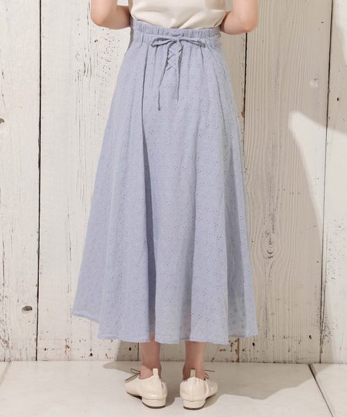 one after another NICE CLAUP（ワンアフターアナザーナイスクラップ）の「後ろレースアップコットンレーススカート（スカート・レディース・ベージュ/ブラウン/オフホワイト/ブルー系その他・FREE）」の4枚目の写真