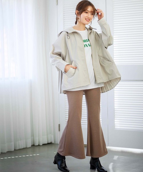 GeeRA(ジーラ)の「リブカットフレアーパンツ(その他パンツ・レディース・ブラック/ベージュ/グレー・MEDIUM/LARGE/X-LARGE)」の14枚目の写真