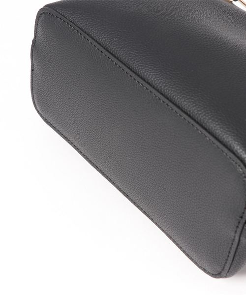 DouDou（ドゥドゥ）の「GOLDパーツトートバッグ（ショルダーバッグ・レディース・ブラック/キャメル・FREE）」の5枚目の写真