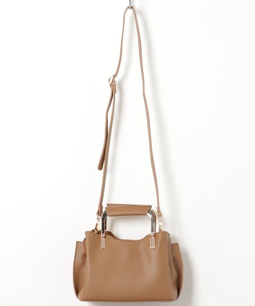 DouDou（ドゥドゥ）の「GOLDパーツトートバッグ（ショルダーバッグ・レディース・ブラック/キャメル・FREE）」の6枚目の写真