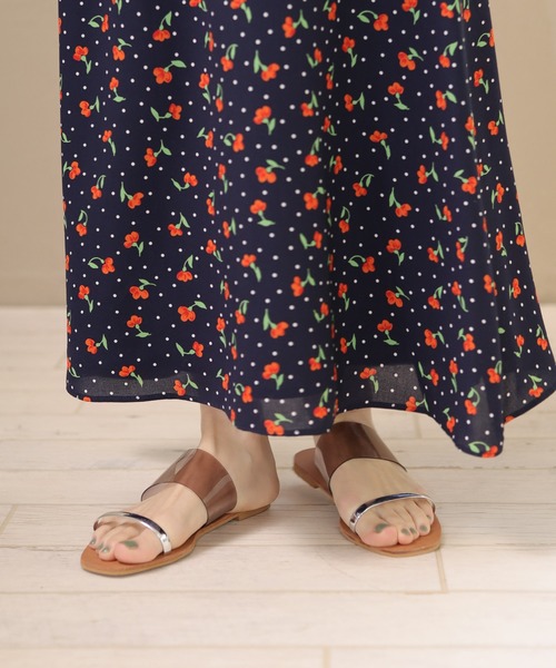 SESTO（セスト）の「PVCクリア素材のスクエアトゥスリッパミュールフラットサンダル（サンダル・レディース・ブラック/ブラウン/アイボリー/ブラック×シルバー・LL/3L/S/M/L）」の15枚目の写真