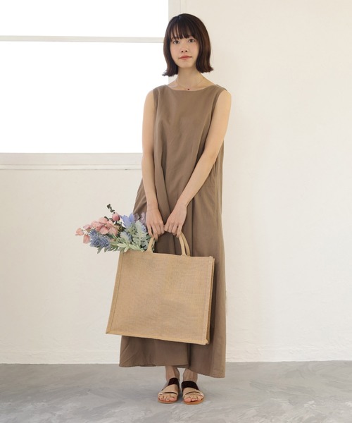 SESTO（セスト）の「PVCクリア素材のスクエアトゥスリッパミュールフラットサンダル（サンダル・レディース・ブラック/ブラウン/アイボリー/ブラック×シルバー・LL/3L/S/M/L）」の21枚目の写真