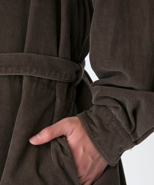 KURO（クロ）の「【KURO クロ】24 W BIG BAND COLLAR SHIRT COAT（シャツ/ブラウス・メンズ・ベージュ/ブラック/ブラウン・SMALL/MEDIUM/LARGE）」の9枚目の写真