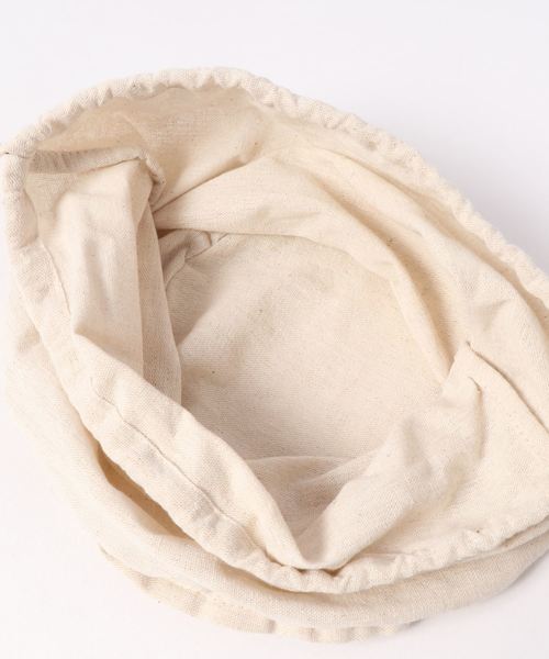 natural couture(ナチュラルクチュール)の「コロンとマクラメバッグ(ショルダーバッグ・レディース・ベージュ/アイボリー・FREE)」の3枚目の写真