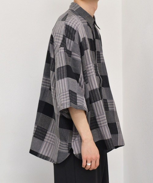 kutir（クティール）の「ウルトラワイドチェックシャツ（シャツ/ブラウス・メンズ・チャコールグレー/ブラック/ライトグリーン・MEDIUM/LARGE）」の17枚目の写真