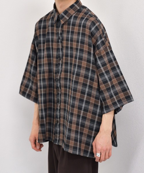 kutir（クティール）の「ウルトラワイドチェックシャツ（シャツ/ブラウス・メンズ・チャコールグレー/ブラック/ライトグリーン・MEDIUM/LARGE）」の4枚目の写真