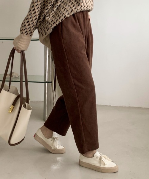 emi+（エミプラス）の「コーデュロイセミワイドパンツ（その他パンツ・レディース・ブラック/ブラウン/アイボリー/キャメル/カーキ/ブルーグレー/ベージュ/ネイビー/チャコールグレー・S/M/L）」の16枚目の写真