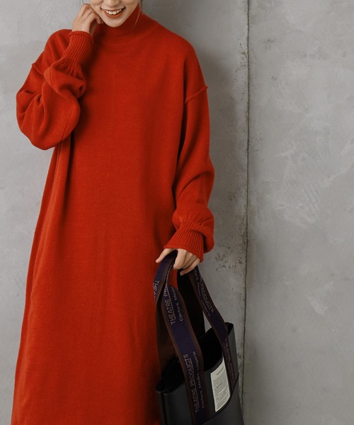 PUAL CE CIN（ピュアルセシン）の「【Du noir】ハイネックニットチュニック（ニット/セーター・レディース・チャコールグレー/ブラック/ベージュ/レッド・FREE）」の4枚目の写真