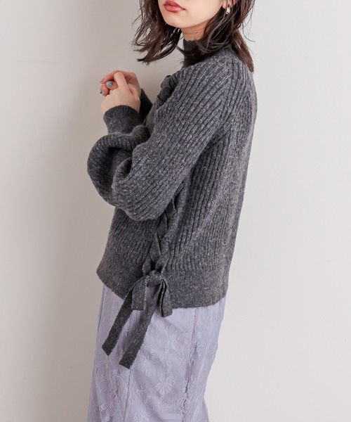 natural couture(ナチュラルクチュール)の「サイドレースアップほんわりニット(ニット/セーター・レディース・ブルー/ライトベージュ/アイボリー/ブラック・FREE)」の1枚目の写真