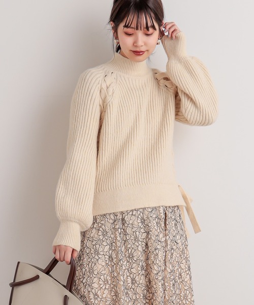 natural couture(ナチュラルクチュール)の「サイドレースアップほんわりニット(ニット/セーター・レディース・ブルー/ライトベージュ/アイボリー/ブラック・FREE)」の8枚目の写真