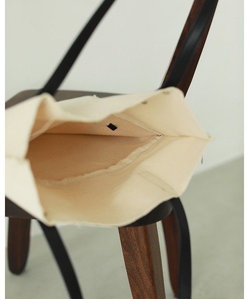 TODAYFUL（トゥデイフル）の「キャンバスレザートート（トートバッグ・レディース・キナリ・FREE）」の8枚目の写真