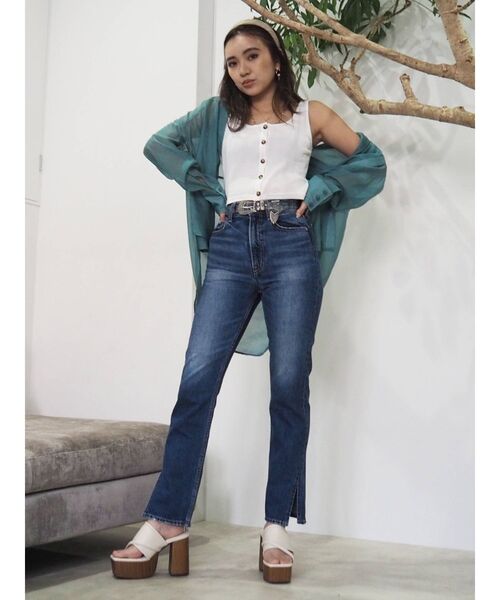 EVRIS(エヴリス)の「スクエアトゥウッドヒールサンダル(サンダル・レディース・ブラック/ブラウン/アイボリー・LARGE/MEDIUM)」の17枚目の写真