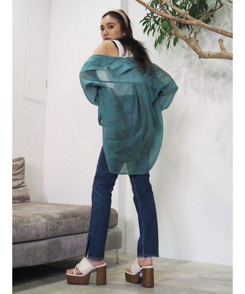 EVRIS(エヴリス)の「スクエアトゥウッドヒールサンダル(サンダル・レディース・ブラック/ブラウン/アイボリー・LARGE/MEDIUM)」の18枚目の写真