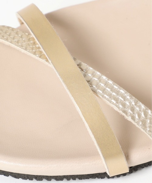 SLOBE IENA(スローブイエナ)の「【PLAKTON/プラクトン】 フラットサンダル◆(サンダル・レディース・ブラック/ゴールド・38/35/36/37)」の8枚目の写真