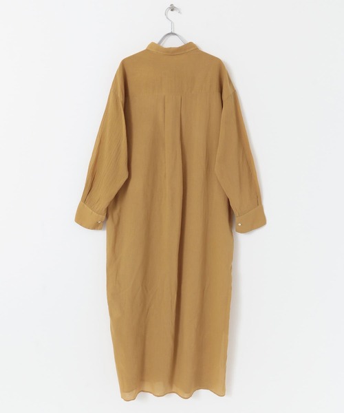 URBAN RESEARCH(アーバンリサーチ)の「コットンボイルマキシシャツワンピース(ワンピース・レディース・チャコールグレー/マスタード/オフホワイト・FREE)」の22枚目の写真