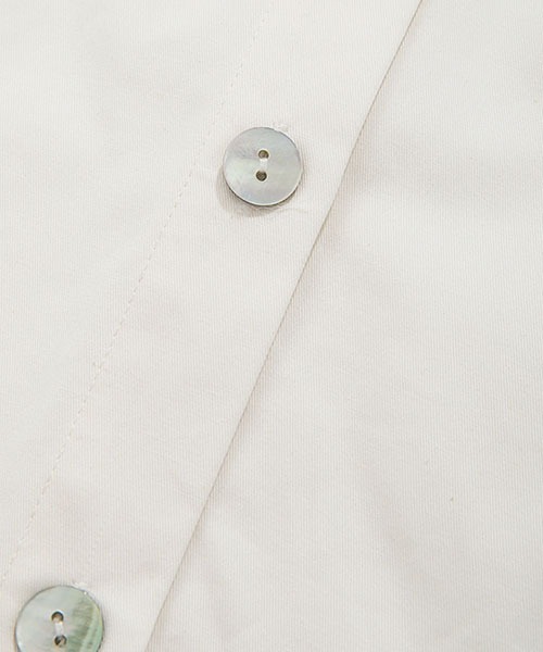 Fano Studios(ファノ ストゥディオズ)の「【Fano Studios】Bicolor short shirt FX21S035(シャツ/ブラウス・レディース・ホワイト・S/L/M)」の21枚目の写真