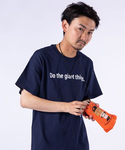 SHIPS(シップス)の「GIANTS×SHIPS: CAT 巾着 ネック ポーチ(ボディバッグ/ウエストポーチ・メンズ・ブラック/オレンジ・ONE SIZE)」の11枚目の写真