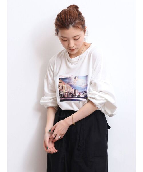 Ungrid（アングリッド）の「フォトデザインロゴロングスリーブTee（Tシャツ/カットソー・レディース・オフホワイト/チャコールグレー・FREE）」の11枚目の写真